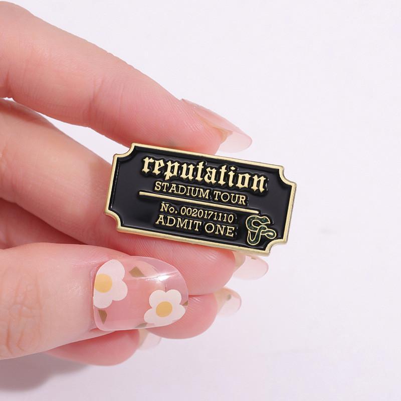 Personalized Taylor Swift Concert Brooch With Geometric Letter Styling For Lovers Music