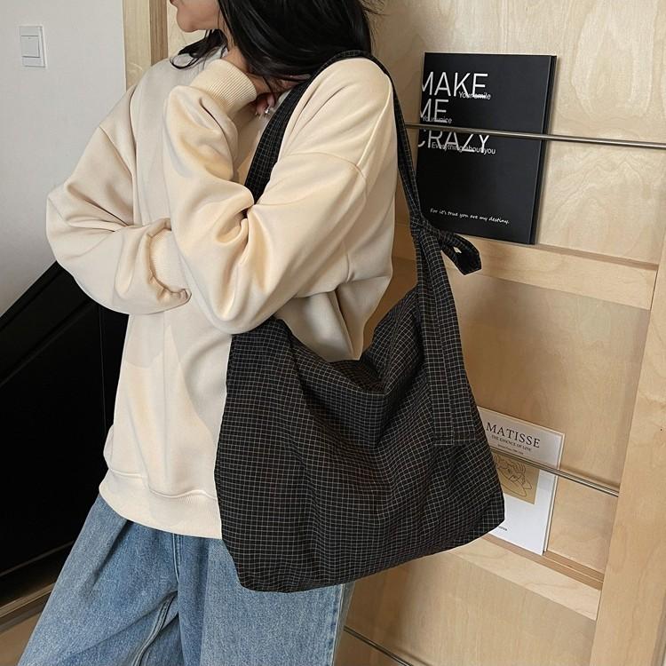 Fashion Casual Bag Women's Large-capacity New Popular Shoulder Large-capacity Class Commuter Tote Bag