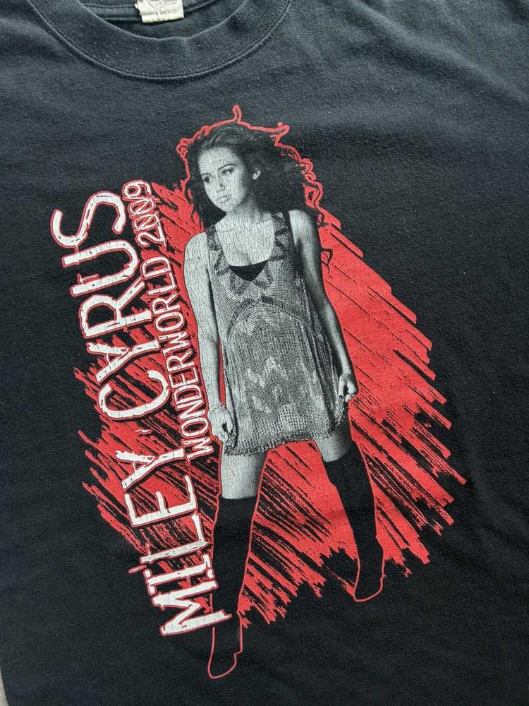 

Miley Cyrus Vintage Shirt Y2K Pop Star Graphic Tee 00s Fan shirt PA6922 Unisex T-Shirt XXL