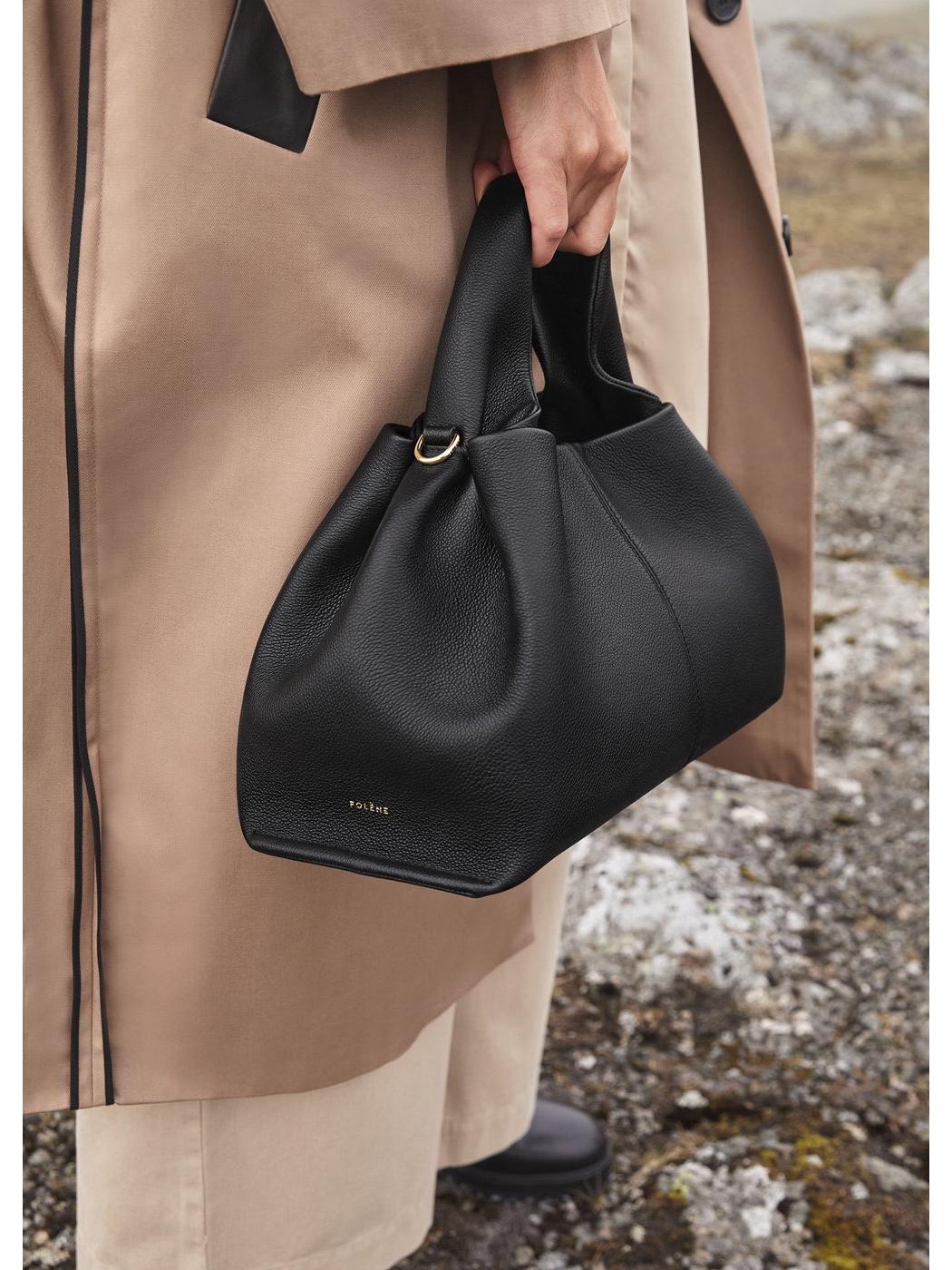 

Французская POEIVE Сумка-облако из натуральной кожи - Женская модная сумка-пельмень, стиль кроссбоди или на плечо Small: 23.5*13.5*14cm (550g)