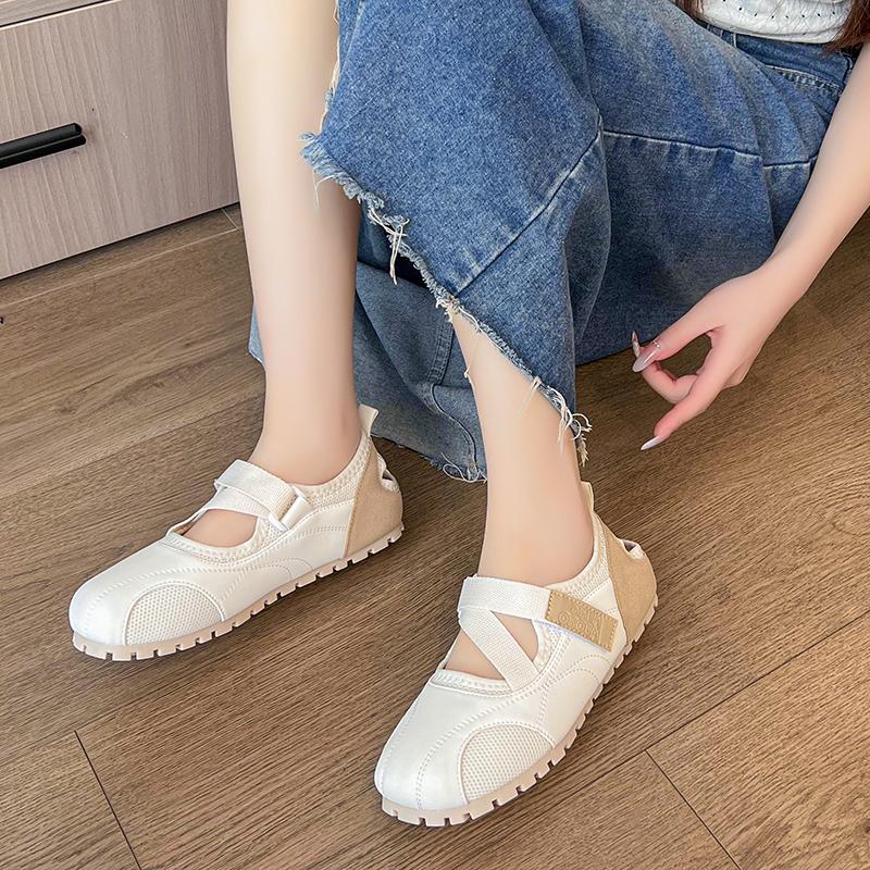 Retro White French Flat Bottomed Mary Jane Women's Shoes 2024 New Summer Shallow Mouth Round Toe 100 Pairs Skirt Single Shoes