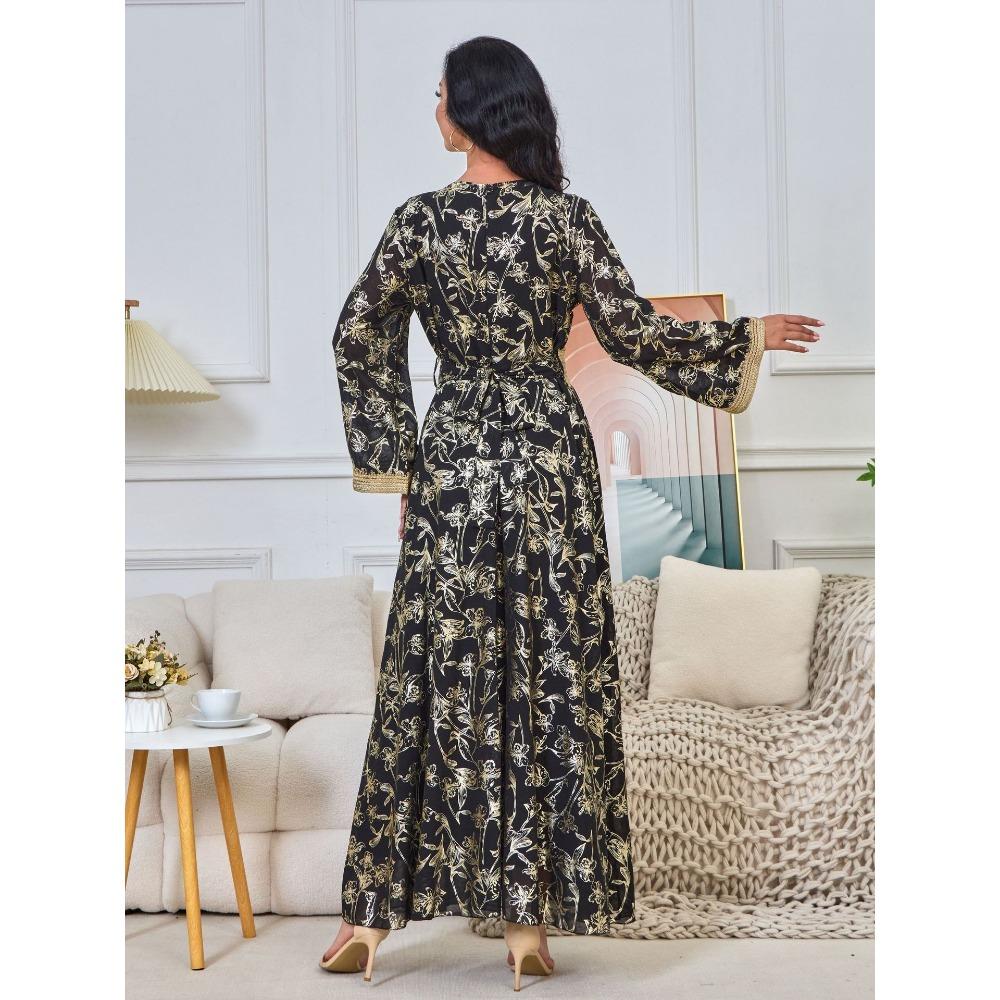 Women's Evening Gown: Stylish Long Dress Featuring Textured Floral Patterns and Gold Foil Accents