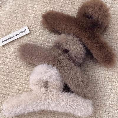 Super Fluffy Plush Hairpin for The Back of The Female Head Imitation Mink Fur Grab ClipHigh-end Shark Clip Headwear