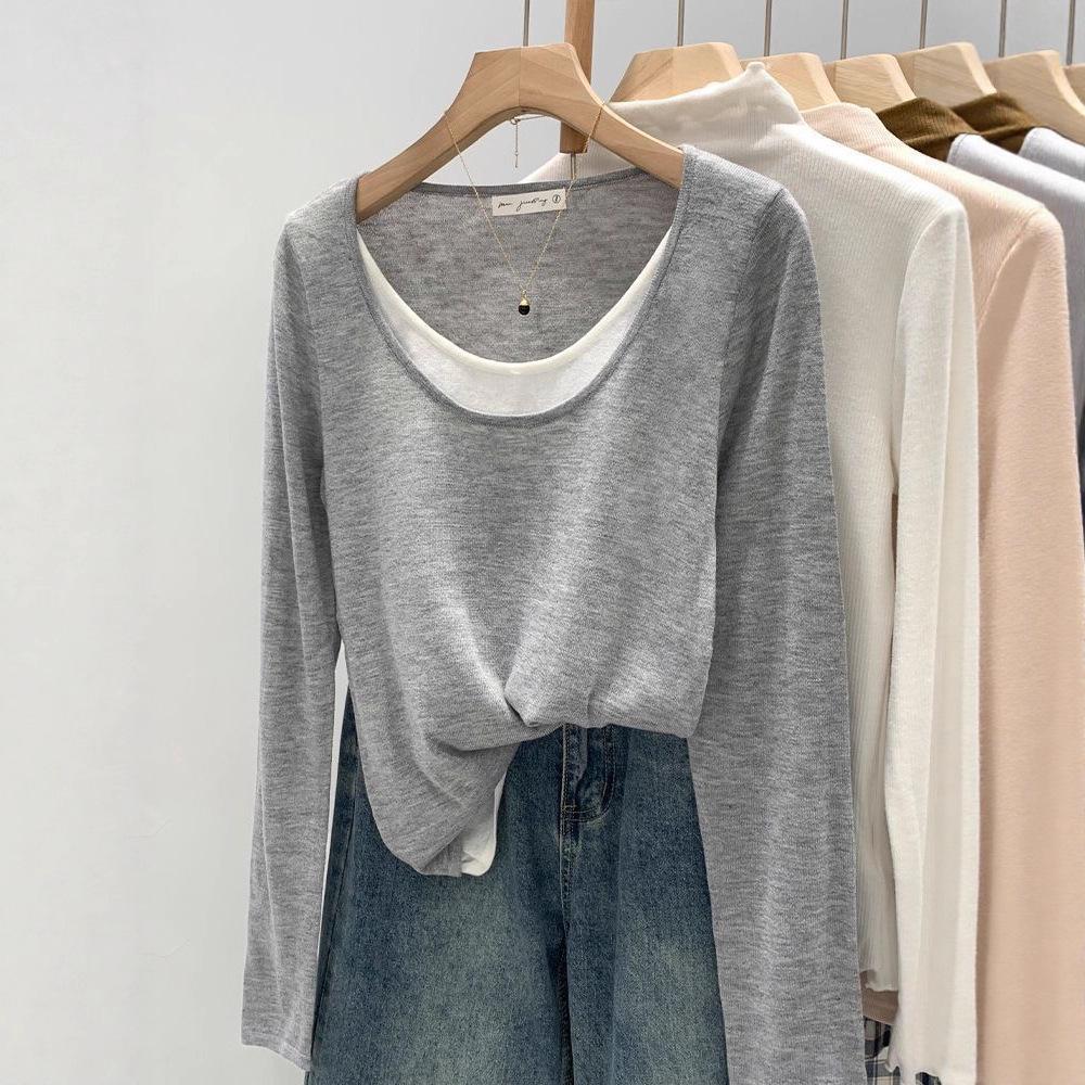 Plus Size Women's Contrast Knit Base Layer Top, Spring & Autumn, Loose Fit, Fake Two-Piece, Relaxed Feel.