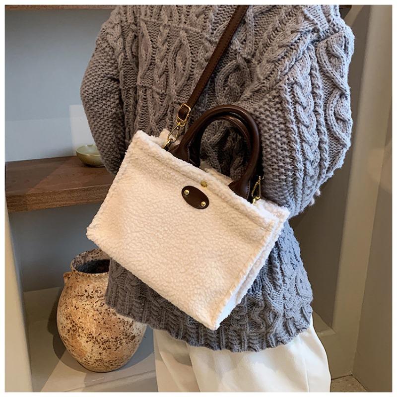Lamb Wool Plush Bag Women's Large-capacity New Autumn and Winter Messenger Bag Portable Commuter Tote Bag