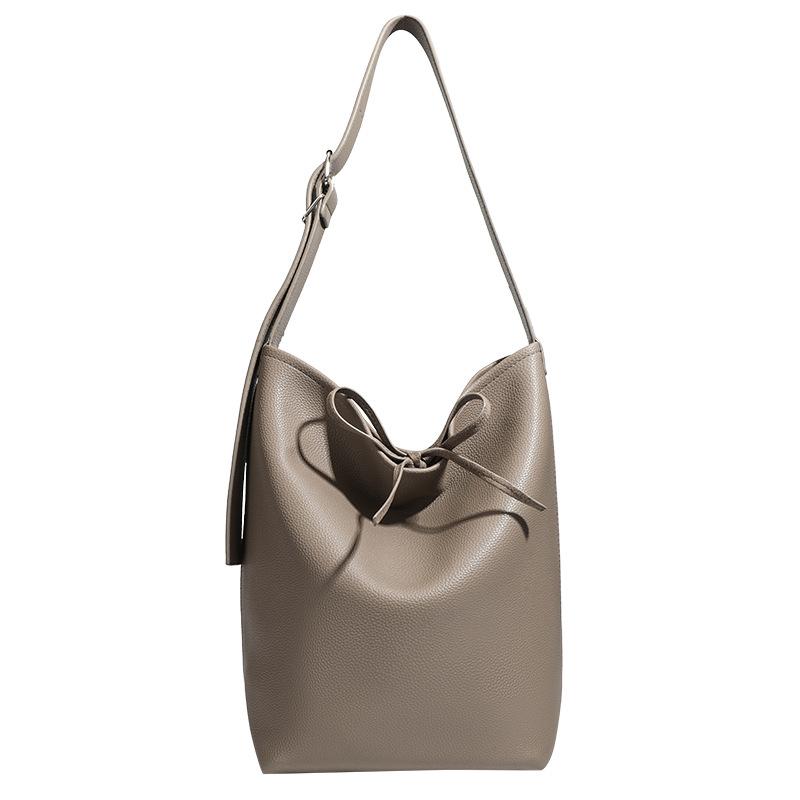 2025 new fashion simple bucket bag ins Korean version high quality soft leather shoulder handbag atmospheric tote bag