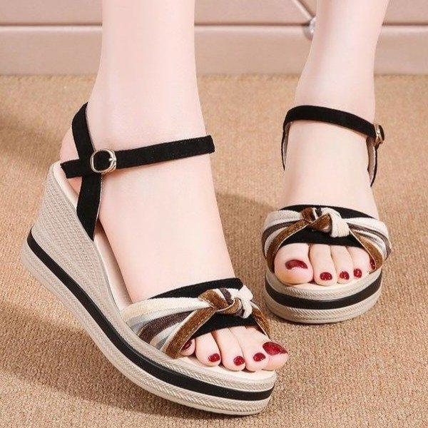 Wedge heel leather sandals women's 2024 summer new versatile buckle with high heel thick sole heightening casual outer slippers
