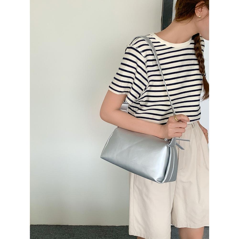 IELGY All-Match High-End Messenger Bag Fashion Niche Commuter Trendy Underarm Bag