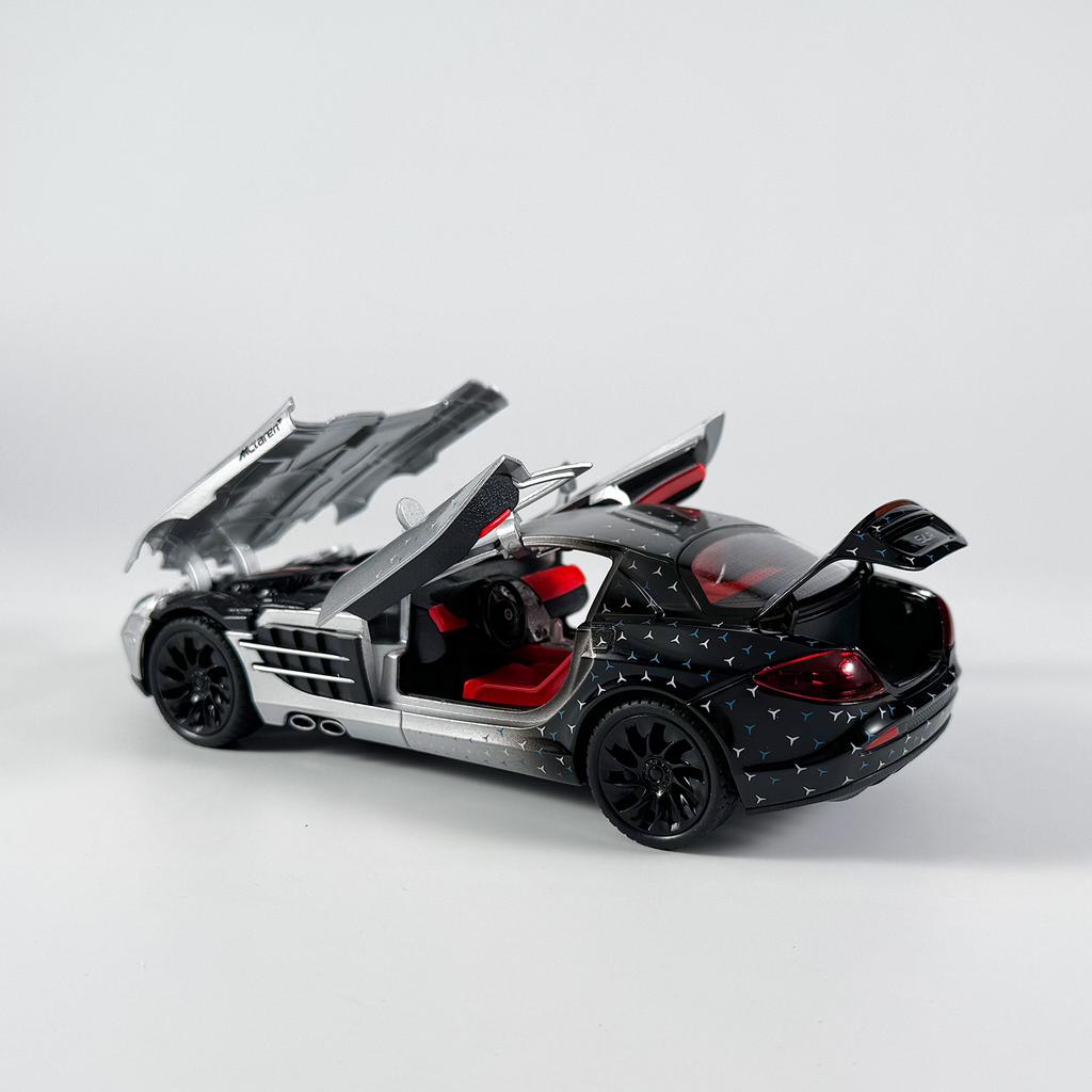 1/24 High Quality Alloy BENZ SLR Sports Car Model, Cool Sound and Light, Best Collectible for Car Lovers, Christmas Gifts