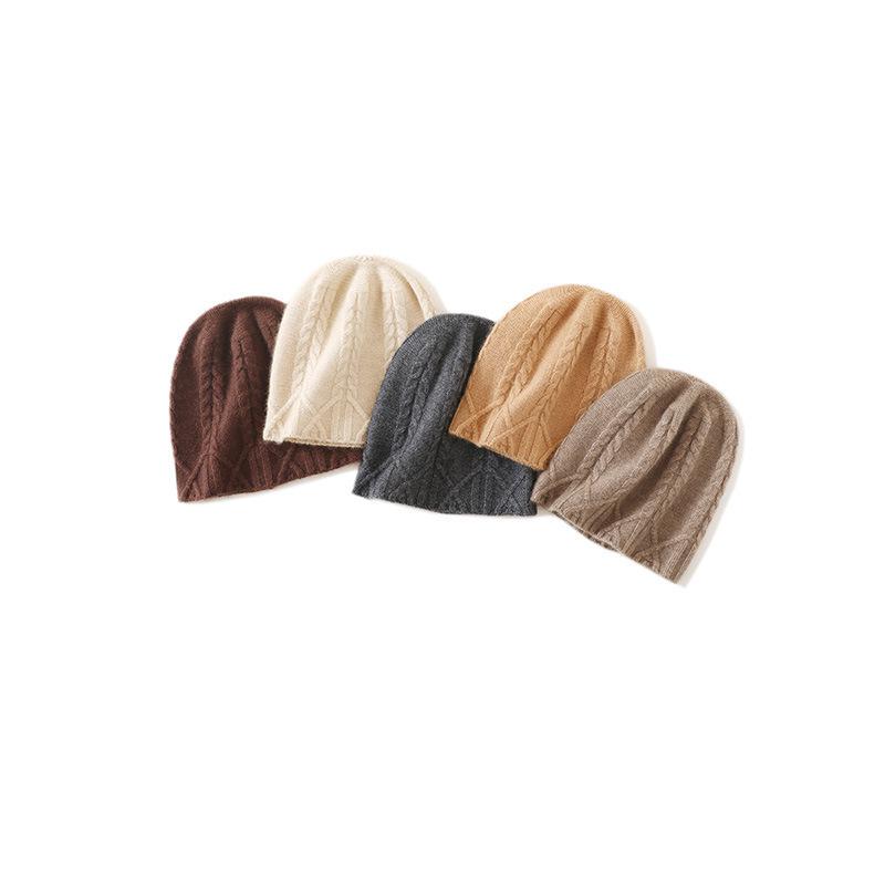 Women's High-End Cashmere Cable Knit Hat - Thickened Warm Fashion for Autumn/Winter 2025