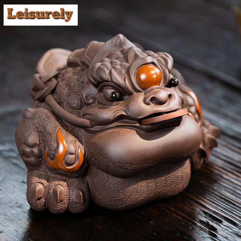 Yixing Zisha Wealth-attracting Golden Toad Tea Pet Handmade Fish Tank Landscaping Tea Figurine Play Toys Tea Statue Ornaments