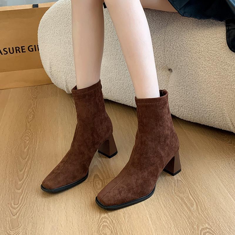 

And ankle boots Martin boots women s shoes new autumn and winter waterproof table short tube rear zipper square head thin small short boots 40