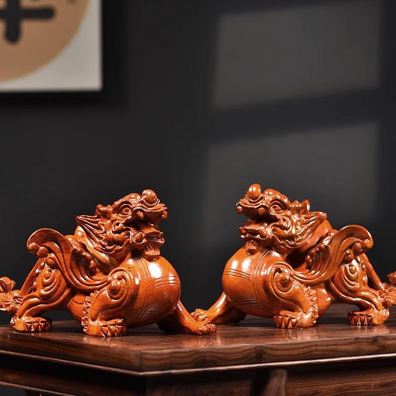 Wood Pi Xiu Statue Wealth Guardian Sculpture Gift Office Desk & Home Decor Housewarming & Business Success 12CM