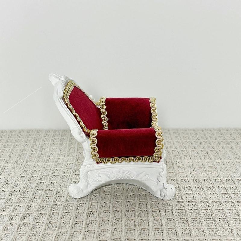 Portable Resin Accessories Showcase Decorative Stand Sofa Shape for Jewelry Display and Collectible Figurine Arrangement