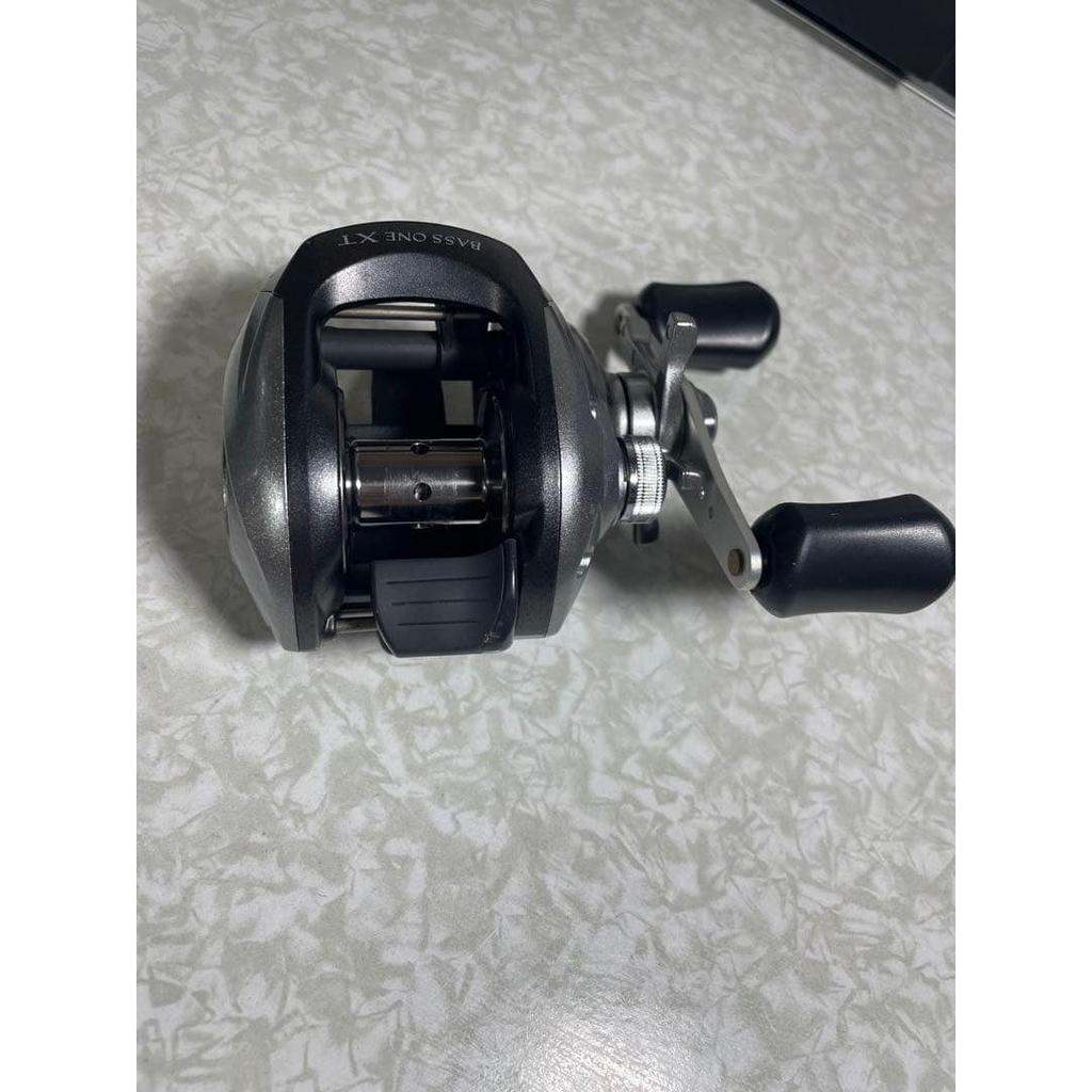 Used SHIMANO BASS ONE XT bait reel body
