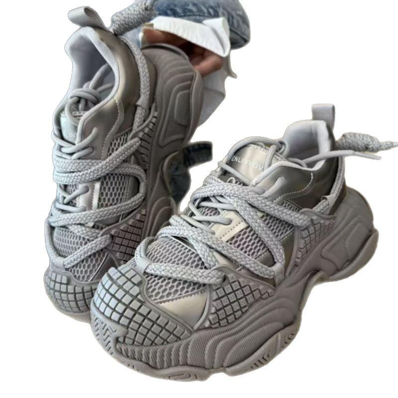 Super fire strap thick-soled explosive dad shoes girl 2025 early spring new versatile sports shoes small casual shoes speed