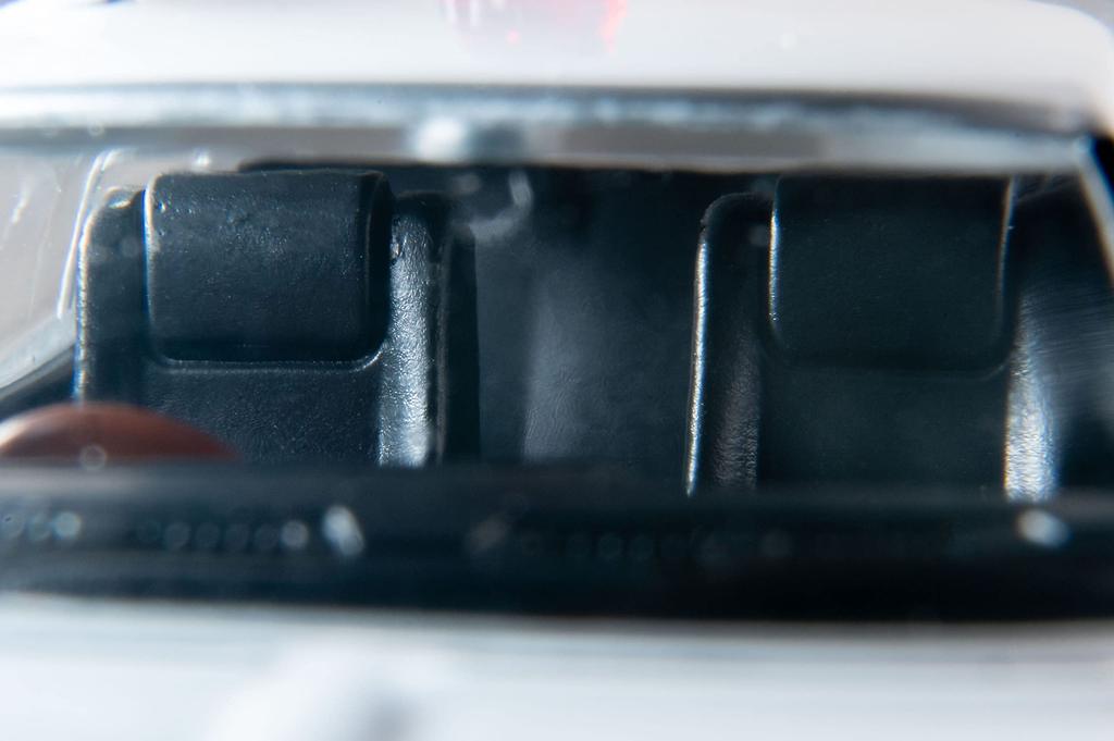 Tomica Limited Vintage Neo Seibu Keisatsu Nissan Laurel HT Patrol Car Complete Product 312567 1/64 LV-N Vol.24