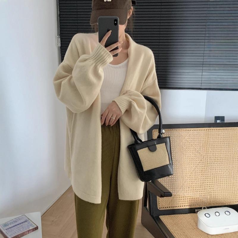 Retro Gentle Wind Sweater Jacket Women's Autumn and Winter New Lazy Design Loose Outer Knitted Cardigan Women