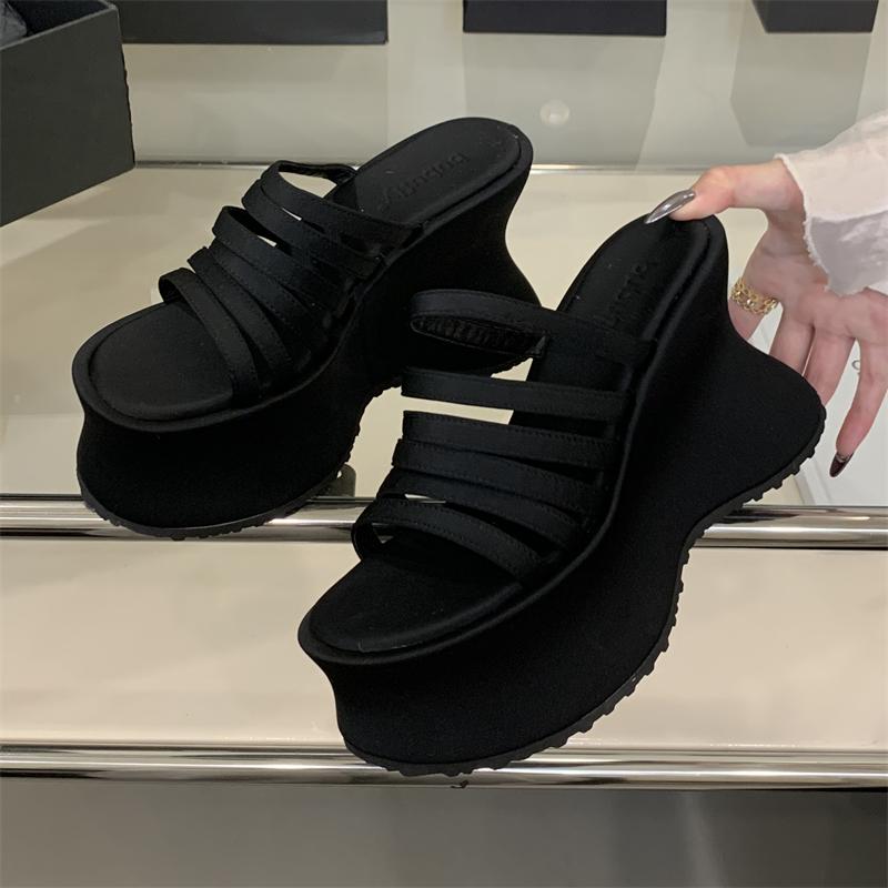 Mode Eilyken Designer Leopardenmuster Schmaler Riemen Plateau Keilabsatz Damen Hausschuhe Mode Hohe Absätze Bankett Party Damenschuhe