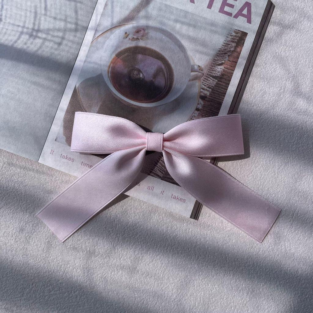 Sweet Pink Ballet Bow Brooch: Three-Dimensional, Age-Reducing Accessory for Girls
