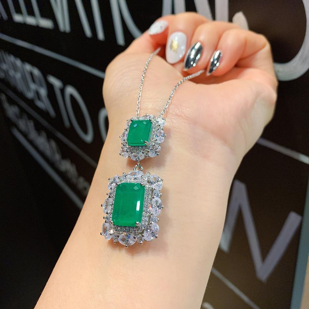 S925 Silver Needle Fashion Simulation Jewelry Accessories Set Emerald Three Piece Women