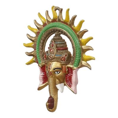 Appeso da parete Ganesha Sole in metallo colorato- Statua di Lord Ganesha Arte da parete- Soprammobile decorativo per decorazione murale- Articoli decorativi per Diwali