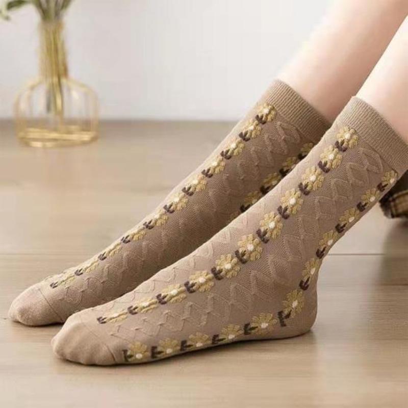 5 Pairs  Autumn and Winter Women Applique Flower Vintage Mid-tube Warm Socks Thick Anti-slip Soft High Elasticity Sock