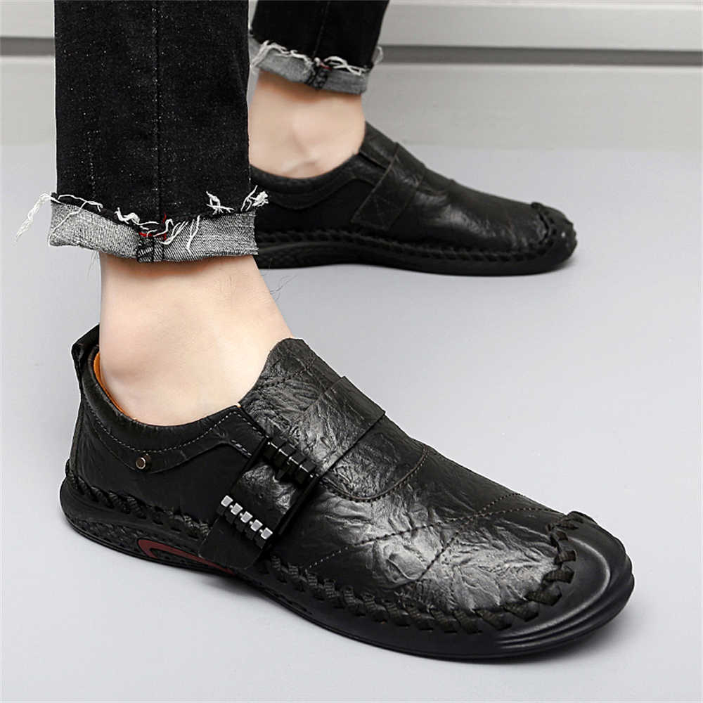 Moccasin Super Big Size Red Sneakers Men Casual Wide Foot Shoes Flat Boot Sports Cosplay Sport Exerciser Botasky Trainners