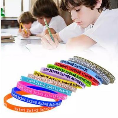 Kreatives Multiplikationsformel-Silikonarmband, Persönlichkeits-Studentenarmband