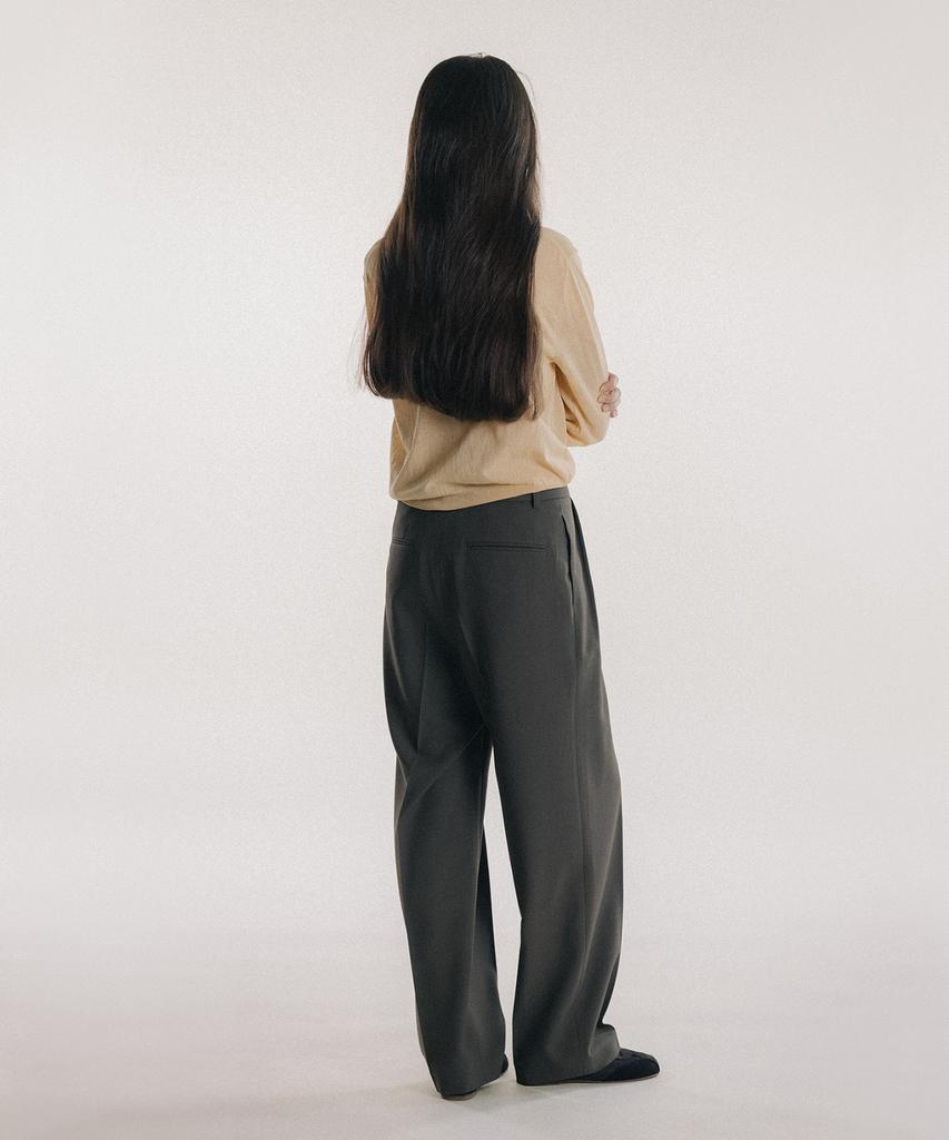 Beullaengkeulumumeon Chilling Pants_Moss Brown