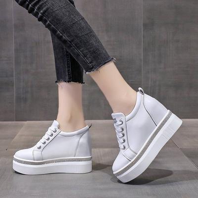 Fashion Woman Φθινοπωρινά Άνετα Γυναικεία Λευκά Παπούτσια 8 εκατοστών με σφήνα τακούνια Αύξηση ύψους πλατφόρμας Sneaker Casual Vulcanize Παπούτσια