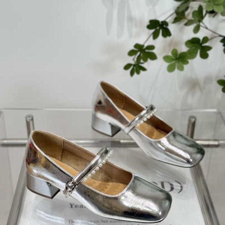 2026 Spring New French Mary Jane Shoes Women's Pearl One Line Strap Shallow Mouth Coarse Follow Up Shoes Women Silver
