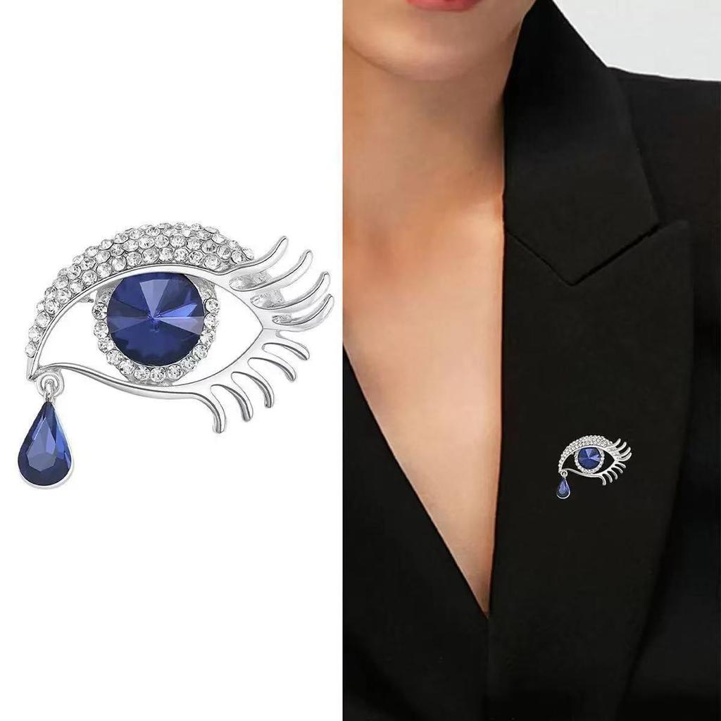 Luxury Crystal Eye Brooch Pin with Rhinestone Embellishments High-End Sweater Coat Accessory Elegant Tear Drop Design Fashion Jewelry