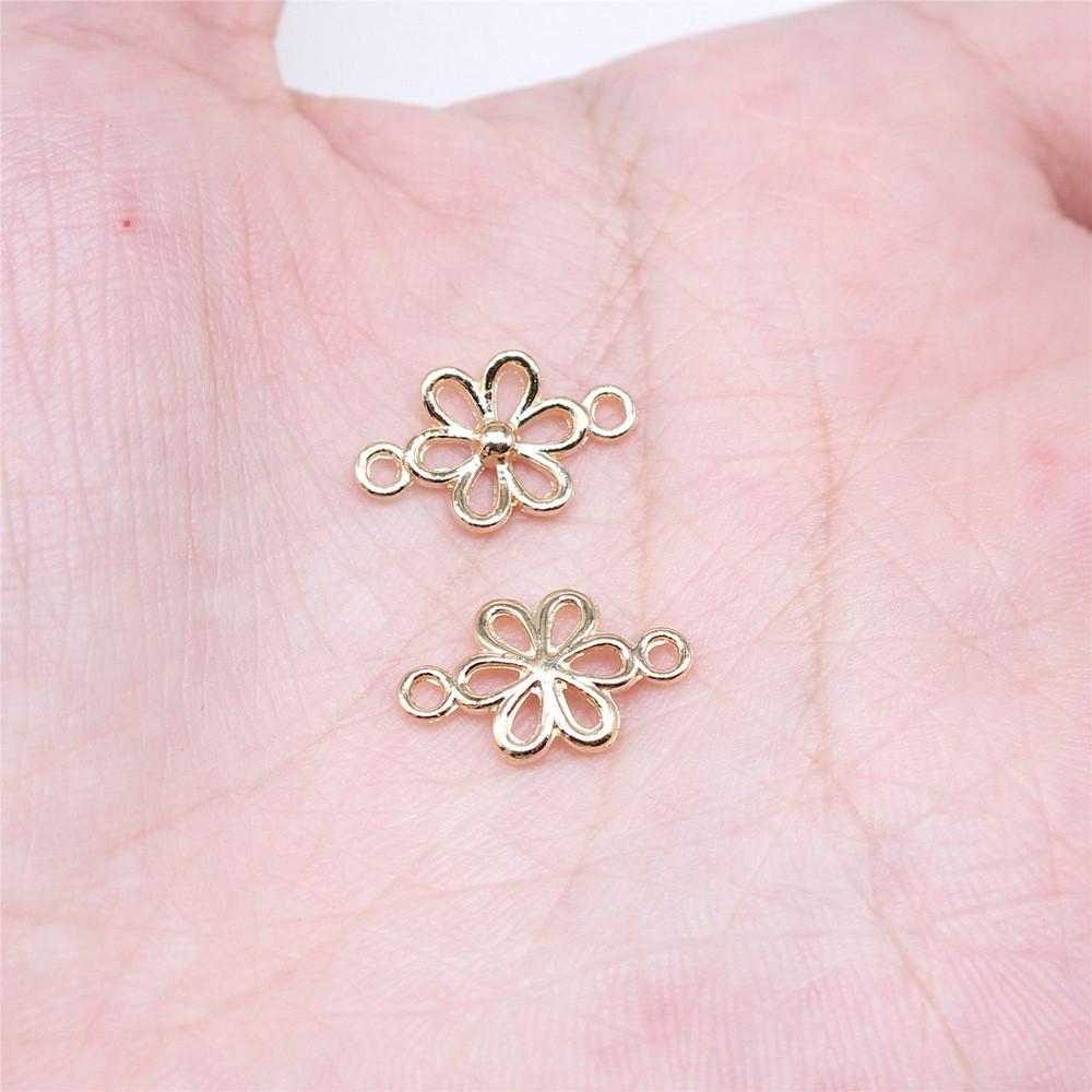 Connettori Fiore a Lavoro Aperto Gancio per Ciondolo Colore Bronzo Antico Creazione Gioielli Accessori Fatti a Mano Connettori per Ciondoli