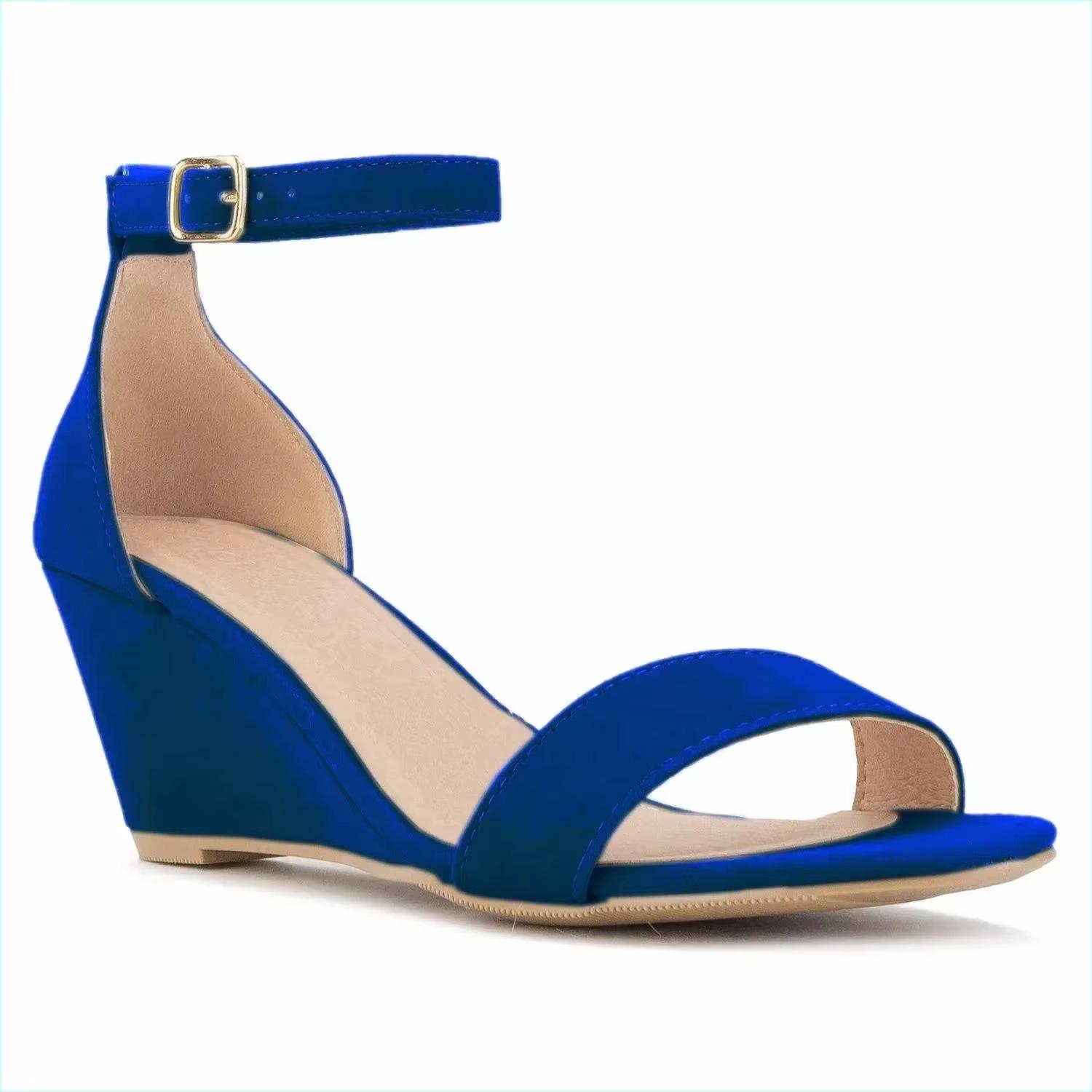 Женские босоножки — фото 9