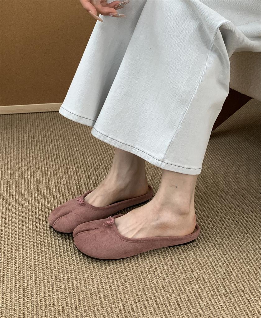 Gentle evening wind pig's trotters split-toe shoes women's 2025 summer new suede Korean version soft sole light mouth half slippers