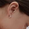 [Worn by Ha Yoon-kyung and Lee Si-an][SILVER925] Twist Cubic Ring Earring