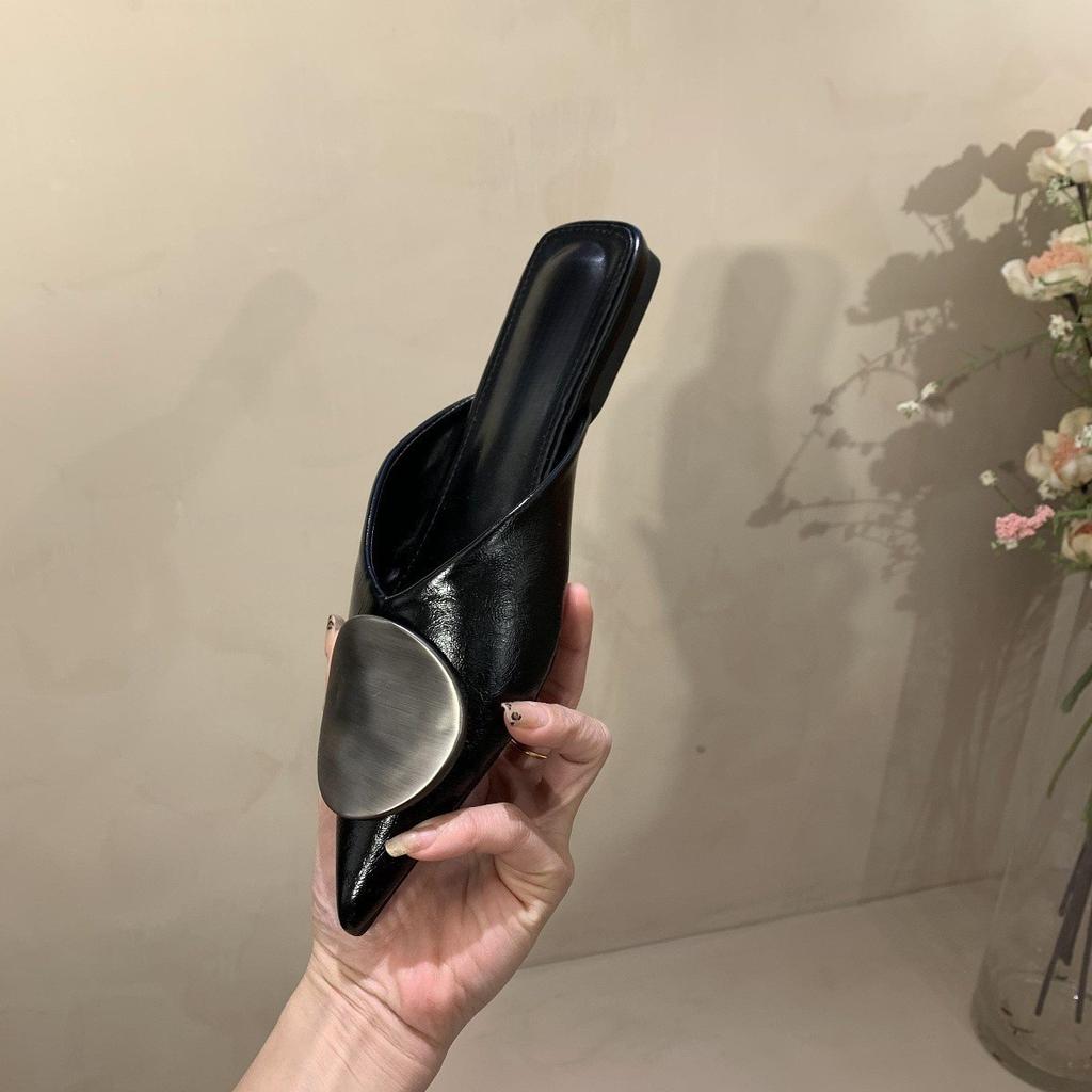 European Station Bag Head Cool Slippers Women's Word with Summer Pointed Head Flat Bottom Metal Slippers Outside Wear