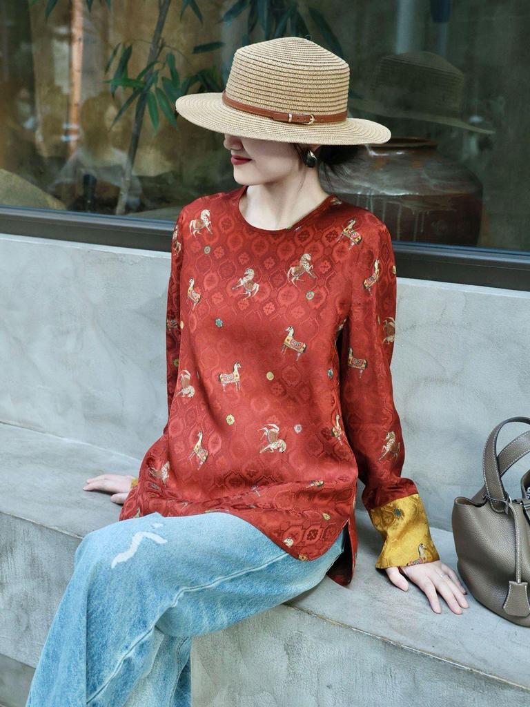 Golden Saddle Jacquard Silk Xiangyun Women's Round Neck Shirt - Spring 2026 Chinese Style Top