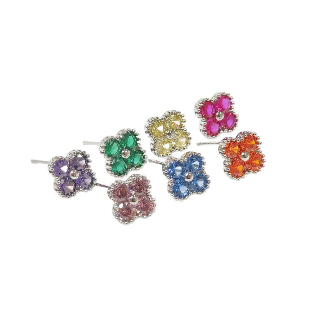 Kolczyki sztyfty Gusen Jewelry z cyrkoniami w kształcie czterolistnej koniczyny dla kobiet - Modny koreański styl lekkiego luksusu