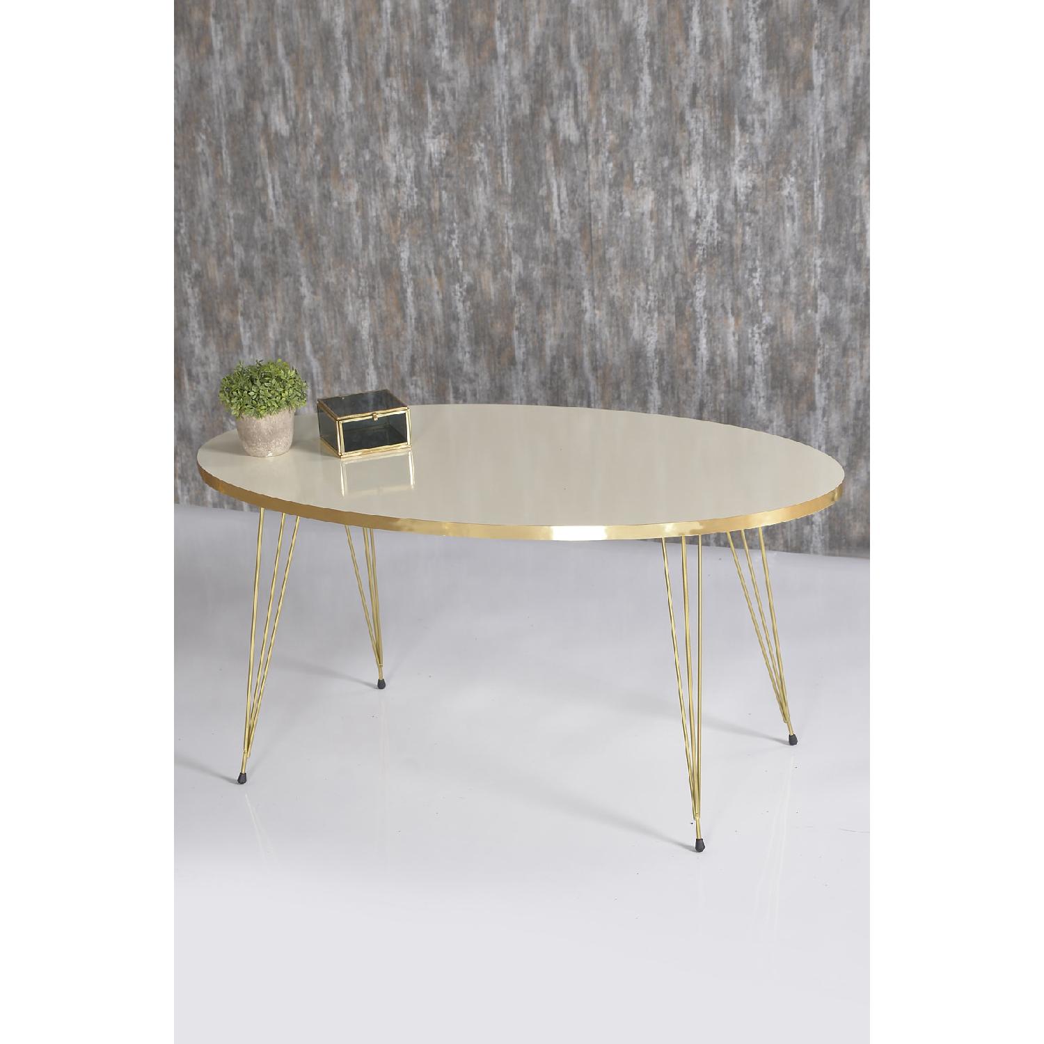 

Журнальный столик Ellips Gold Cream Wire