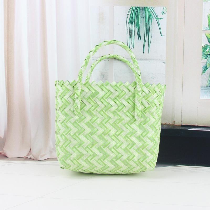 Square hand-held woven basket, plastic woven vegetable basket, waterproof and large-capacity wedding birthday party woven handbag.