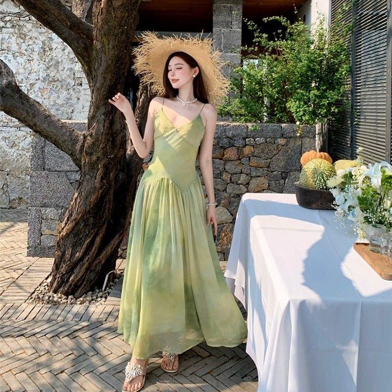 Strandurlaub Stil Nische Chic Batik Hosenträgerkleid Damen Sommer Grün Frisches Temperament Großer Schwing-Rock Langes Kleid