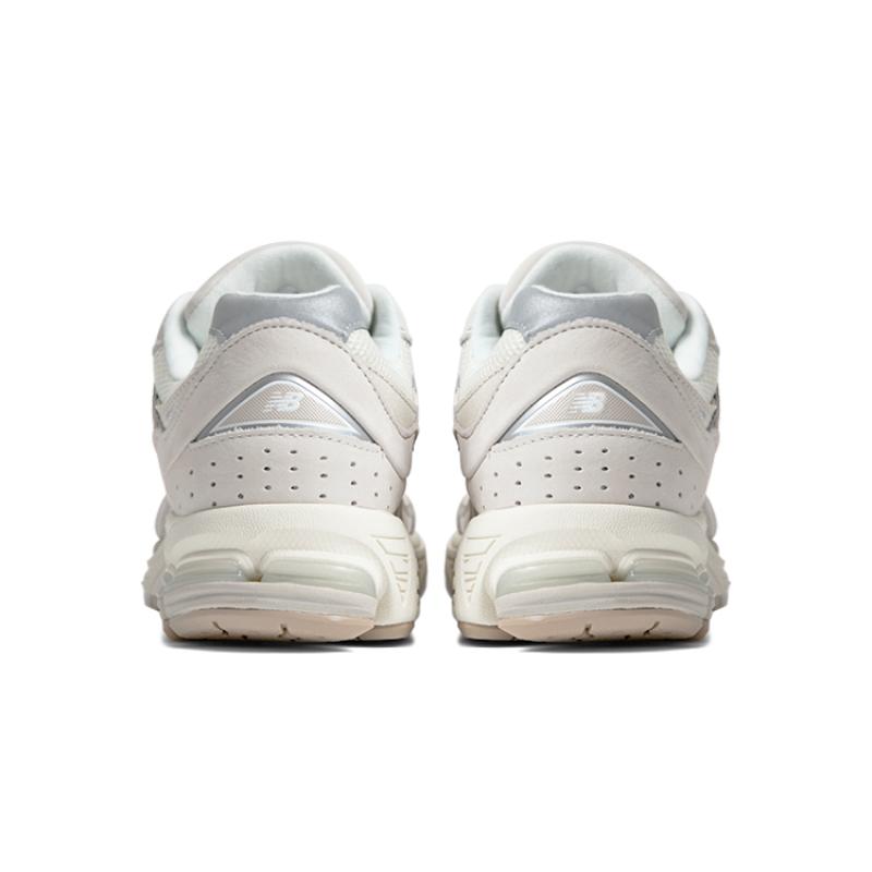 New Balance 2002R White Ivory Sneakers M2002RAA