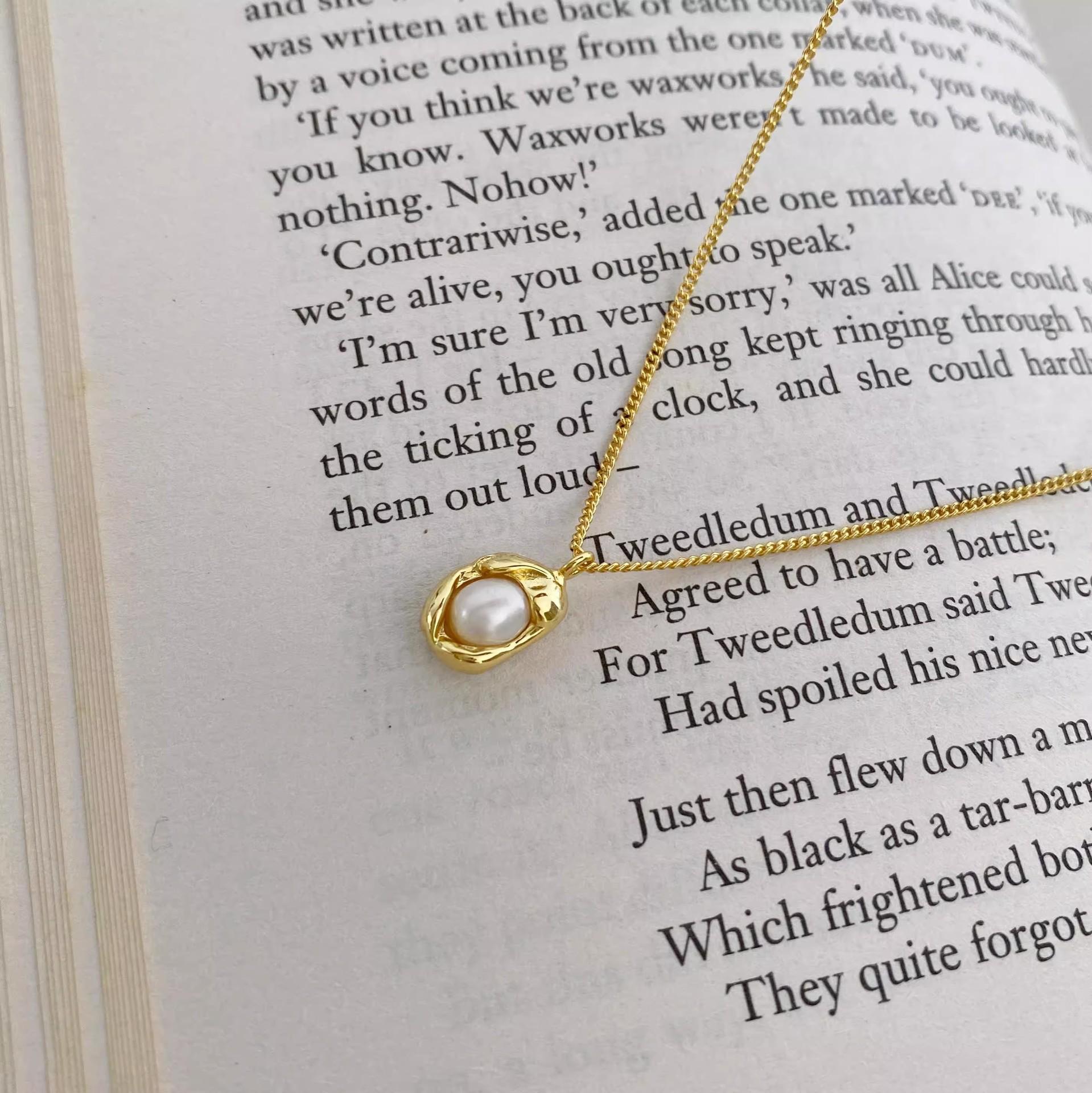 

Холодный ветер жемчуг геометрическое ожерелье Doudou женское 2023 легкий роскошный темперамент посеребренная ключичная цепочка интернет-знаменитость тот же стиль