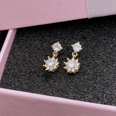 Popular Women'S Earrings Exquisite Zirconium Flower Earrings Personalized Small Versatile Stud Earrings Student White Collar