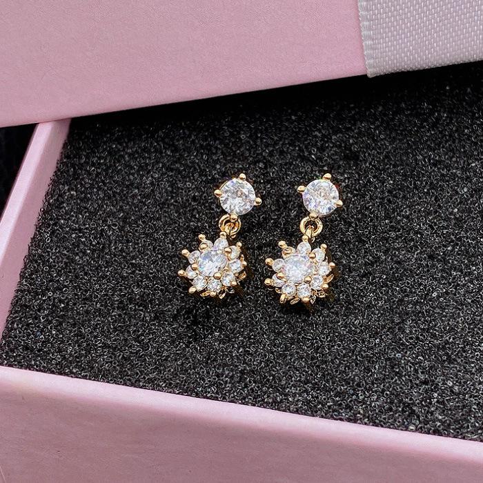 Popular Women'S Earrings Exquisite Zirconium Flower Earrings Personalized Small Versatile Stud Earrings Student White Collar