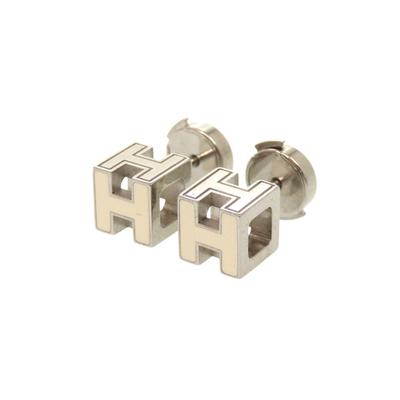 Použité AUTENTICKÉ HERMES Náušnice Cardue H H-cube Creme