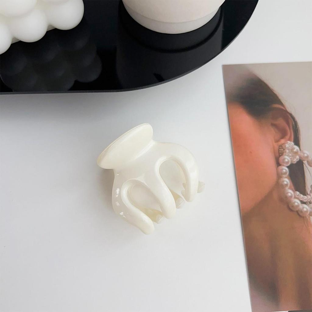 Korean Style Semi-Circular Transparent Hair Clip for Women's Updos - High-End Hollow Shark Clip