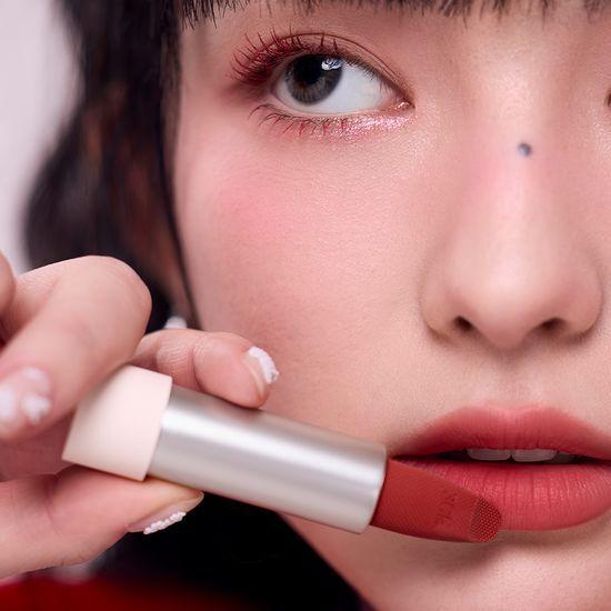 3CE Cashmere Hug Lipstick 3.5g (10 shades)
